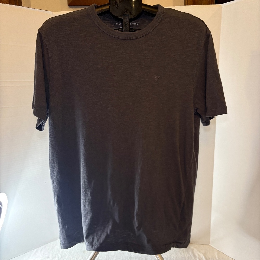 AMERICAN EAGLE MEN'S Dark Gray Super Soft T SHIRT Standard FIT M Front Logo
